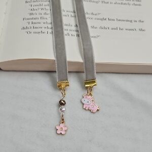 Handmade Gray Velvet Ribbon Beaded Bookmark Pink Cow Flower Charm Book Mark
